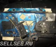 Audi 100 44 Щиток приборов - 3