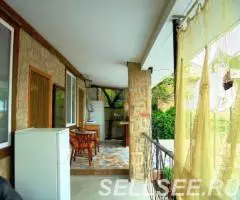 Двухкомнатный домик с террасой на 3-7 человек в Феодосии. - 2