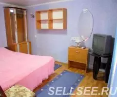 Трехкомнатный дом со своим двором и гаражом без хозяев. - 2