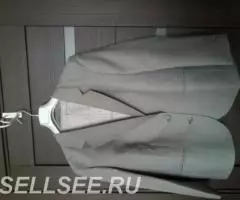 Женские пиджаки 52- го размера. - 2