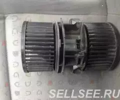 Моторчик печки для RENAULT FLUENCE, MeganeIII 1.6л 2010г - 2