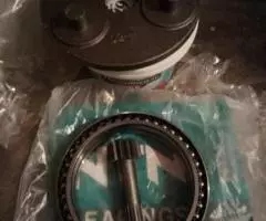 валы ходовой части мини экскаватор Cat - 2