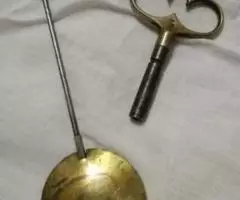 Старинные часы с боем. Корпус изготовлен из дуба. - 2