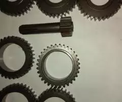 Kubota-kx 027 024 запчасти редуктора хода - 2