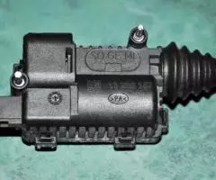 Замок лючка бензобака на Opel, Chrysler - 4