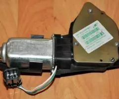 Мотор стеклопод. передней правой двери ВАЗ-1118 Лада Калина - 3