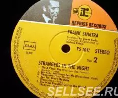 Frank Sinatra - Strangers In The Night - 4
