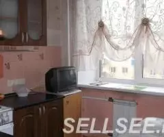 сдам 2х комн. кв. Строителей 22 - 3