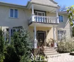 Продаю  дом , 340 кв.м , блочный - 2