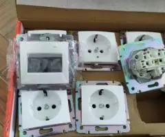 Розетки , выключатели фирмы LEGRAND коллекция Валена - 2