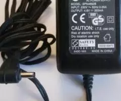 Motorola - AC-DC адаптор, 4,8V 220V, 350mA