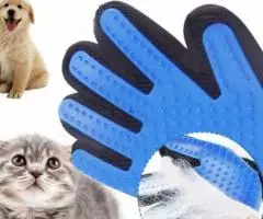 Силиконовая перчатка для груминга