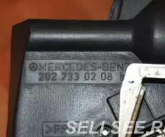 Замок задней правой двери Mercedes W210 - 4