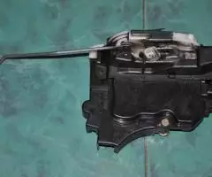 Замок передней левой двери Mitsubishi Lancer - 4