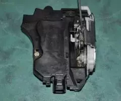 Замок передней левой двери Mitsubishi Lancer - 5