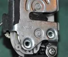 Замок передней левой двери Mitsubishi Lancer - 7