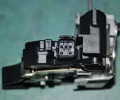 Замок передней левой двери Mitsubishi Lancer - 8