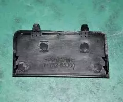 Заглушка буксировочного крюка бампера Suzuki Grand Vitara - 2