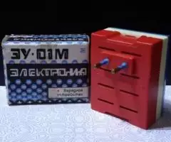 Зарядка ЗУ-01М для пальчиковых аккумуляторов