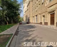 Продаю 5-комн квартиру, 300 кв м