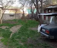 У Колоннады Кисловодска 2 гостя - 8