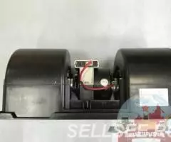 Мотор отопителя VOE15141190 на Volvo - 4