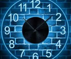 Часы настенные с подсветкой - 3