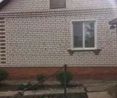 Продаю  дом , 70 кв.м , кирпичный - 2