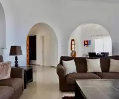 ПРОДАЕТСЯ РОСКОШНАЯ 5-СПАЛЬНАЯ ВИЛЛА С ВИДОМ НА МОРЕ В ПАФОСЕ, КИПР - 7