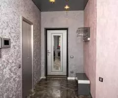 Большая квартира-студия с видом на озеро Карасун - 2