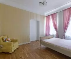 Продам 5 ккв, 130 кв.м, Адмиралтейский р-н, Почтамтская ул., д.13 - 2