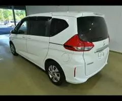 Минивэн гибрид 6 мест Honda Freed Hybrid кузов GB7 модификация G Honda Sensing гв 2018 - 4