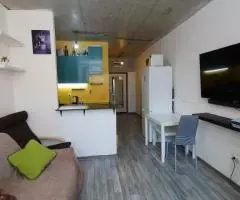 Стильная студия с ярким ремонтом - 4