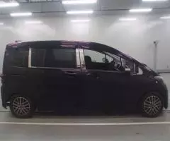 Минивэн 8 мест компактвэн Honda Freed кузов GB3 G Just Selection - 3