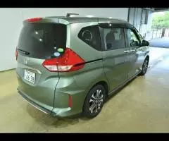 Минивэн компактвэн Honda Freed Plus (+) кузов GB5 Crosstar Honda Sensing - 3