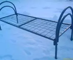 Со сварной сеткой кровати металлические, со спинкой из ЛДСП - 2