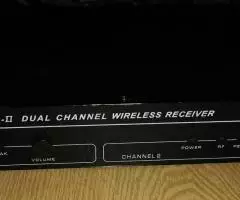 SHURE UT2 2 МИКРОФОНА +РЕСИВЕР РЕПЛИКА БУ РАБОЧИЙ ЦЕНА ЗА КОМПЛЕКТ 8000 РУБЛЕЙ - 4