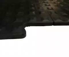 Резиновая плитка РезиПлит Пирамидка полы в холодном гараже - 4