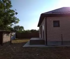 ст. Елизаветинская, НСТ «Надежда», на земельном участке 6 сот. расположен новый дом 118 кв.м. - 8