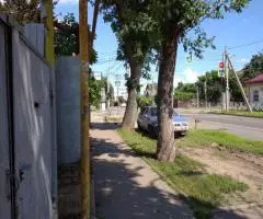 Земельный участок в частном дворе, на 5 совладельцев. Земельный участок приватизирован, 1/6 доли - 3