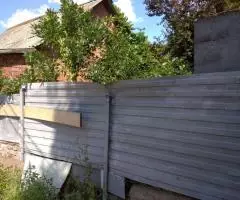 Земельный участок в частном дворе, на 5 совладельцев. Земельный участок приватизирован, 1/6 доли - 4