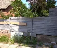 Земельный участок в частном дворе, на 5 совладельцев. Земельный участок приватизирован, 1/6 доли - 5