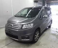Минивэн компактвэн Honda Freed Spike кузов GB4 G Just Selection 4wd - 2
