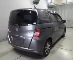Минивэн компактвэн Honda Freed Spike кузов GB4 G Just Selection 4wd - 3