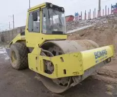 Грунтовый каток Bomag 213, 15 т, полный привод, ТНВД - 2