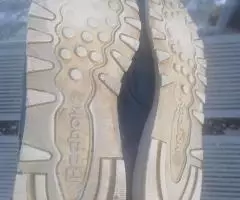 Продаю кроссовки Reebok оригинал 40 размер цвет синий состояние хорошее метро Отрадное - 7