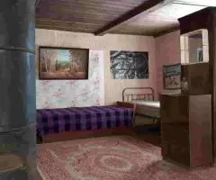 Крепкий домик на эстонском хуторе в хвойном лесу под Старым Изборском - 7