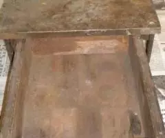 Столик металлический - 2