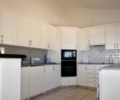 ПРОДАЕТСЯ 3-СПАЛЬНАЯ ВИЛЛА С ПАНОРАМНЫМ ВИДОМ НА МОРЕ В ПАФОСЕ, КИПР - 7