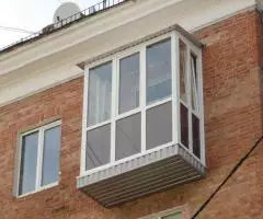 Остекление балконов и лоджии. Низкие цены. Акция. Балкон пластиковый - 2